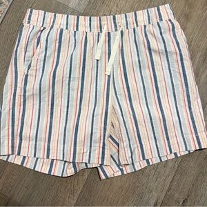 L.L Bean Women's Lakewashed Dock Shorts, Mid-Rise Stripe- size 8
